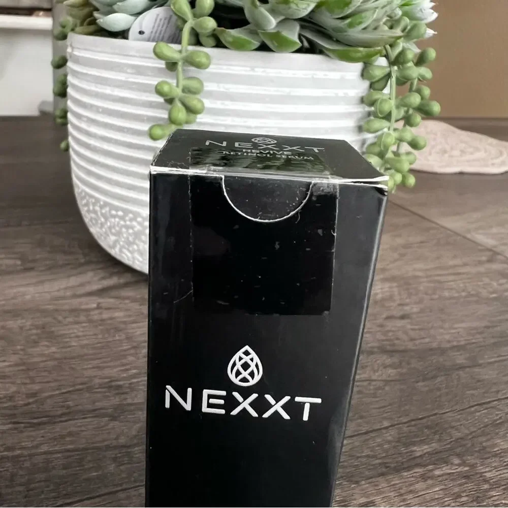 Nexxt Revive Retinol Serum 1 oz. Factory Sealed New In Box